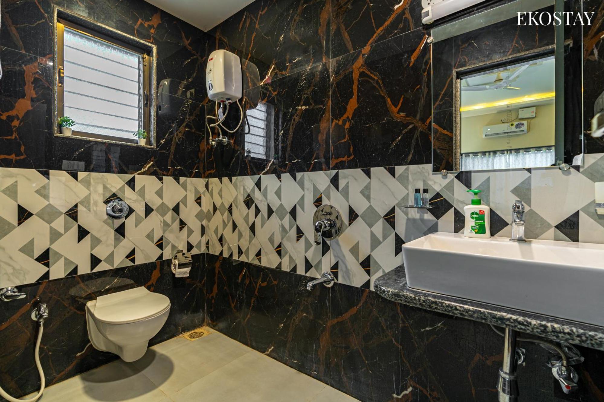 קארג'אט Ekostay Gold Palm Estate I Cricket Turf I Rain Dance I 2 Acre Property מראה חיצוני תמונה