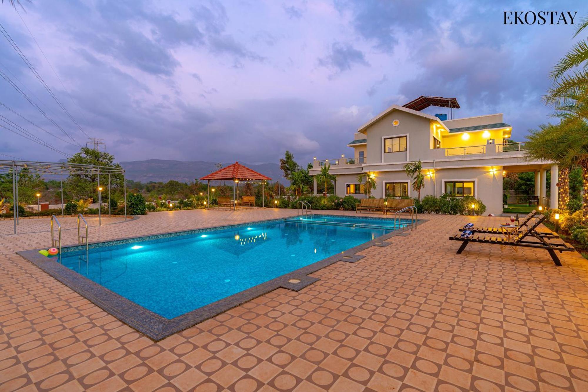 קארג'אט Ekostay Gold Palm Estate I Cricket Turf I Rain Dance I 2 Acre Property מראה חיצוני תמונה